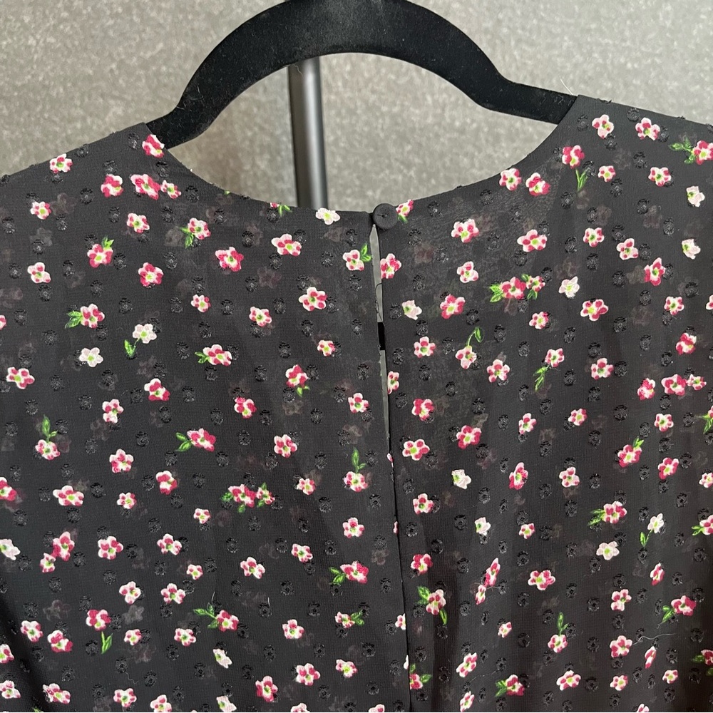 Anthropologie Maeve Steffy Bell Sleeve Black Floral Top Size XS - Picture 9 of 13